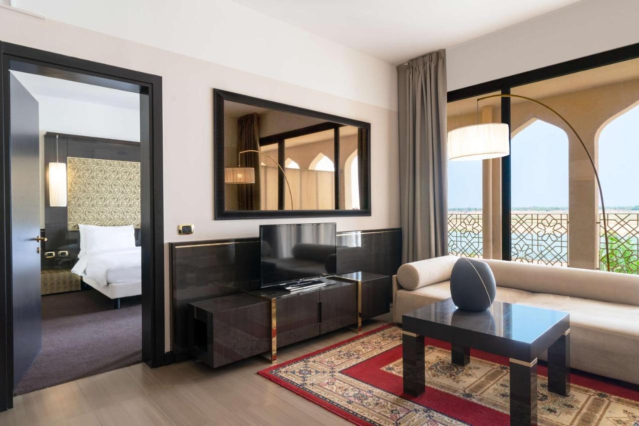 Radisson Blu Hotel NʼDjamena 外观 照片