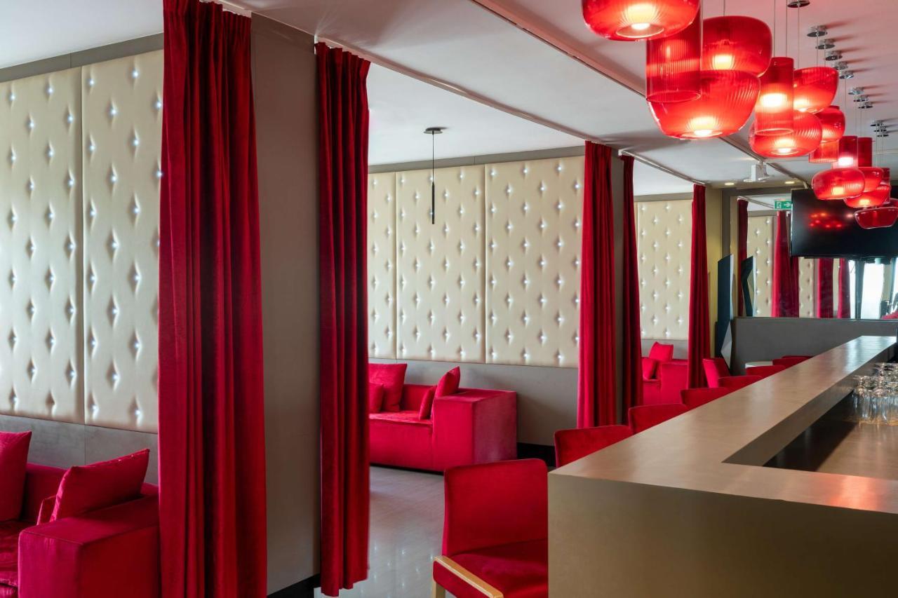 Radisson Blu Hotel NʼDjamena 外观 照片