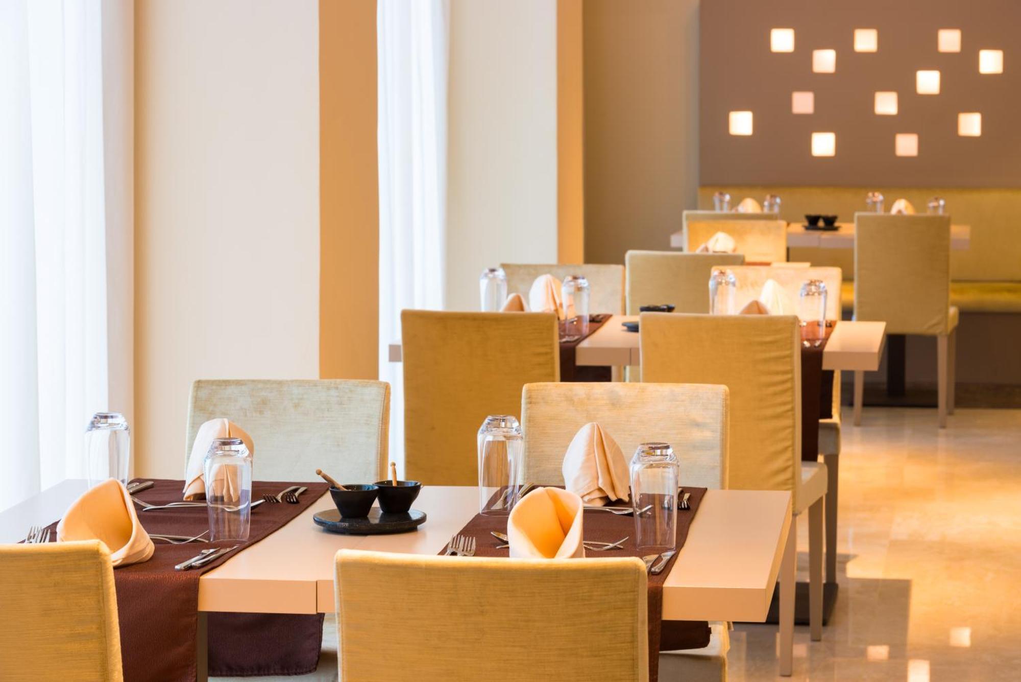 Radisson Blu Hotel NʼDjamena 外观 照片